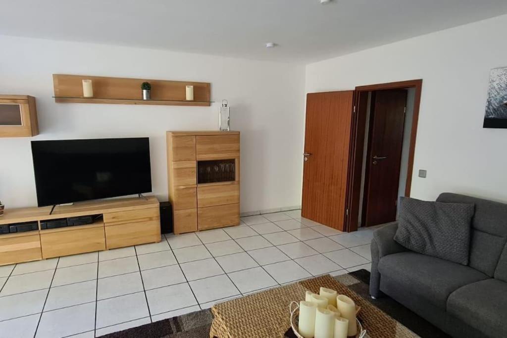 Zentrale Messe/Ferien Whg Mit Garten & Parkplatz Ratingen Ngoại thất bức ảnh