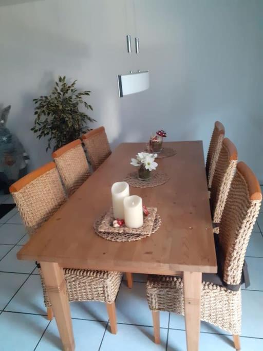 Zentrale Messe/Ferien Whg Mit Garten & Parkplatz Ratingen Ngoại thất bức ảnh